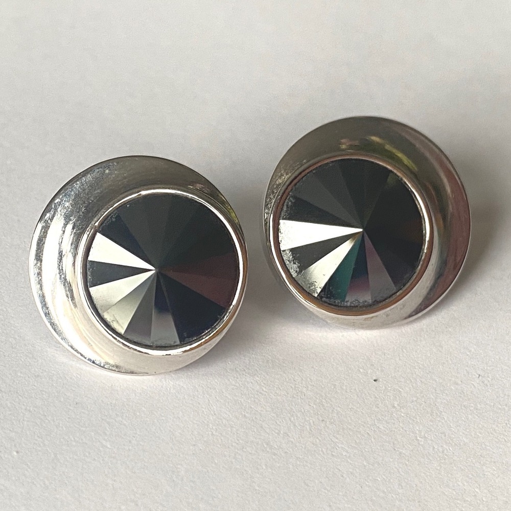 Vintage Sarah Coventry Silver Black Rivoli Faceted Crystal Round ClipOn Earrings